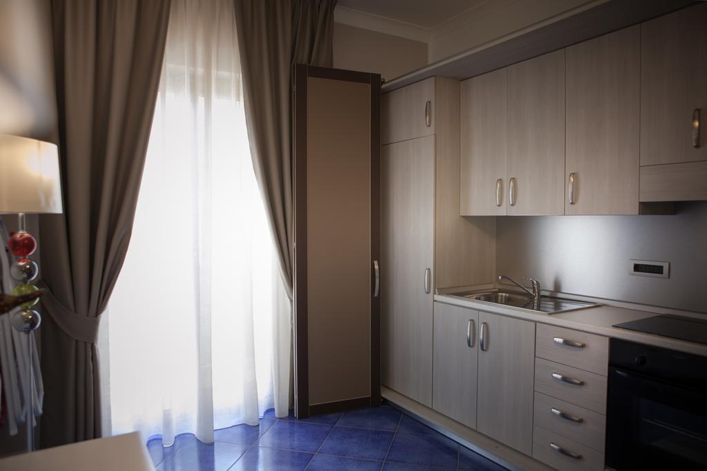 Del Gaudio Guesthouse Torre Melissa Exterior photo